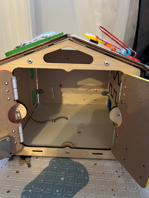 Бизидом (бизиборд) детская игрушка развивающая 2