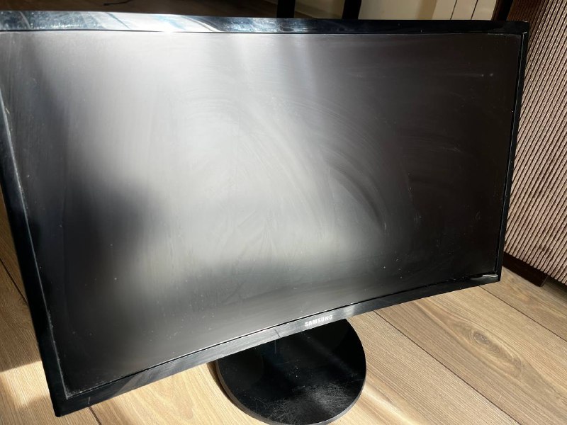 Монитор Samsung CF390 24" с гнутым экраном 3