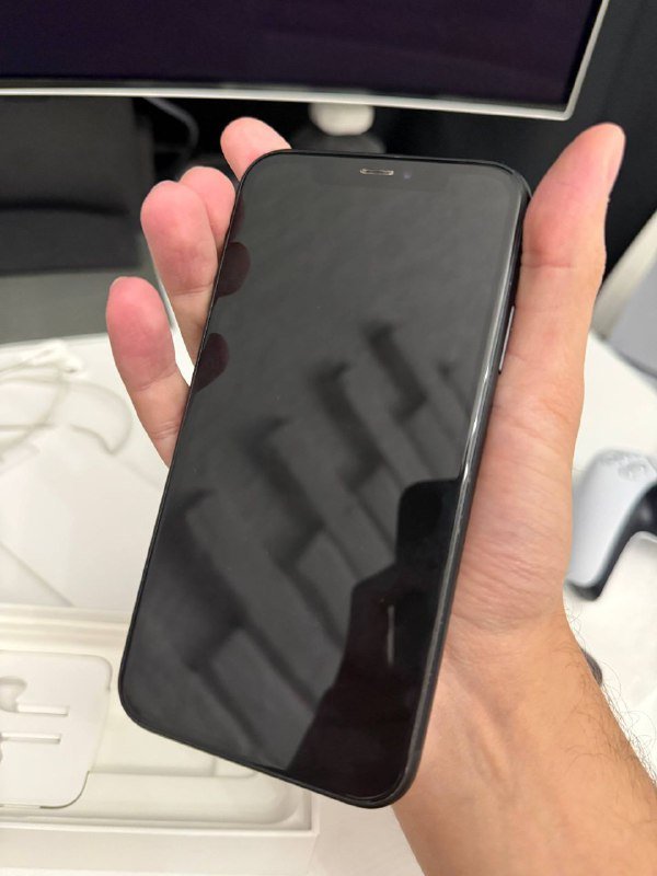 iPhone XR 64 ГБ черный