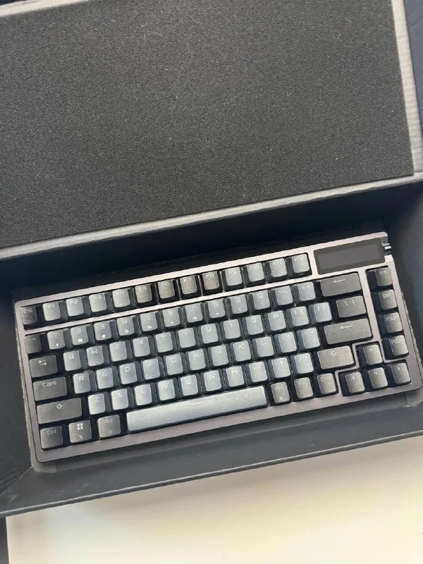 ASUS Azoth M701 Wireless Black 75% keyboard 1