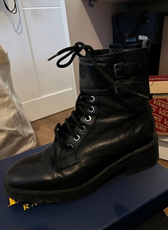 Кожаные ботинки Massimo Dutti размер 38