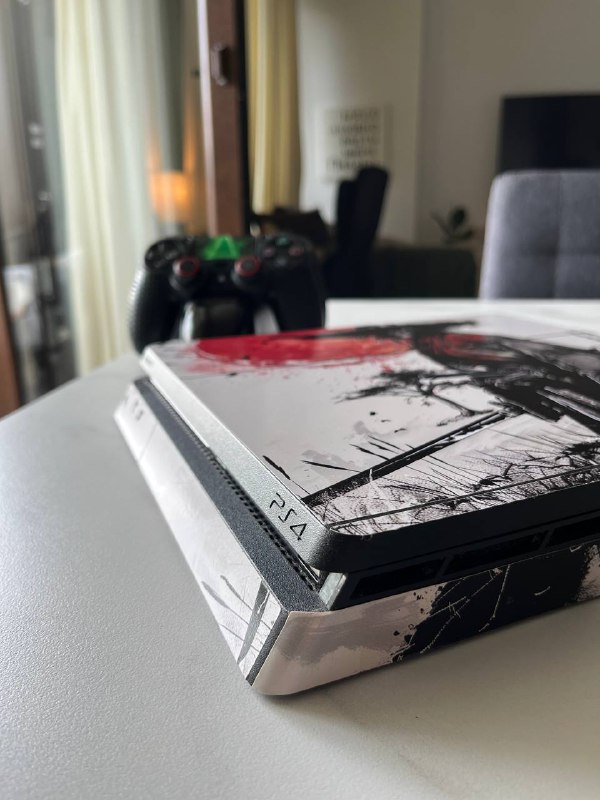 Sony Playstation 4 Slim 500 ГБ с аксессуарами и играми 2