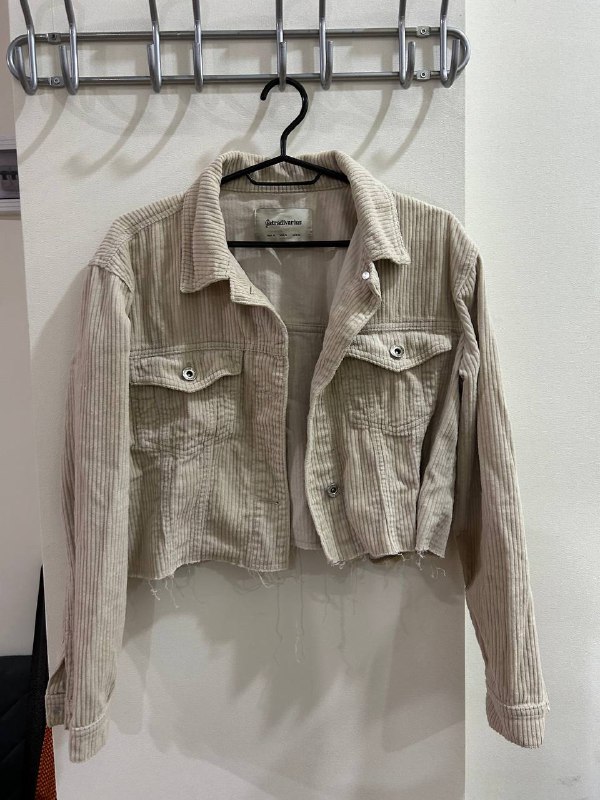 Рубашки, куртки, джинсы, тренч, джинсовка, платье, кроссовки, кеды Vans, Adidas, Nike 10