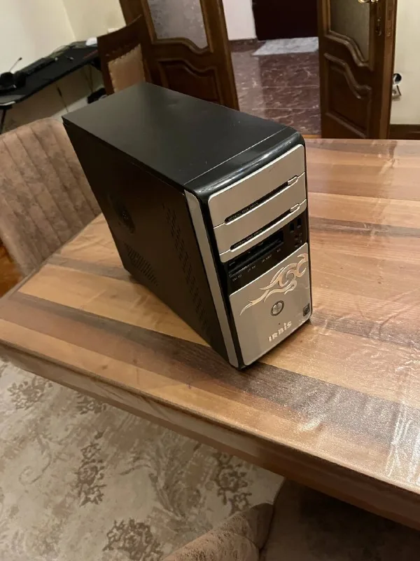 PC case with 450W power supply 1