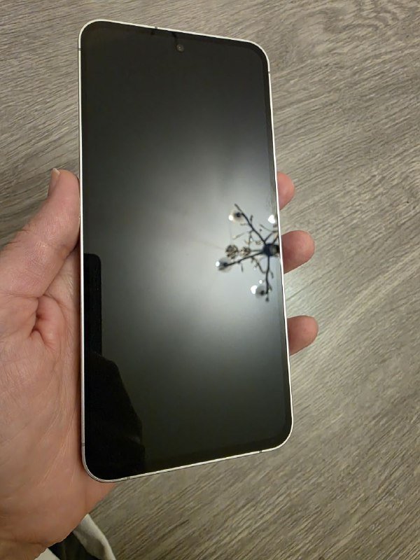 Samsung S24 FE 8/128 Гб 9