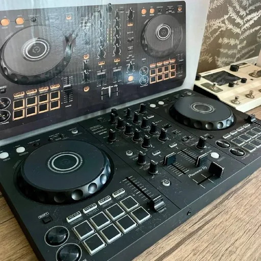 DJ контроллер DDJ FLX 4