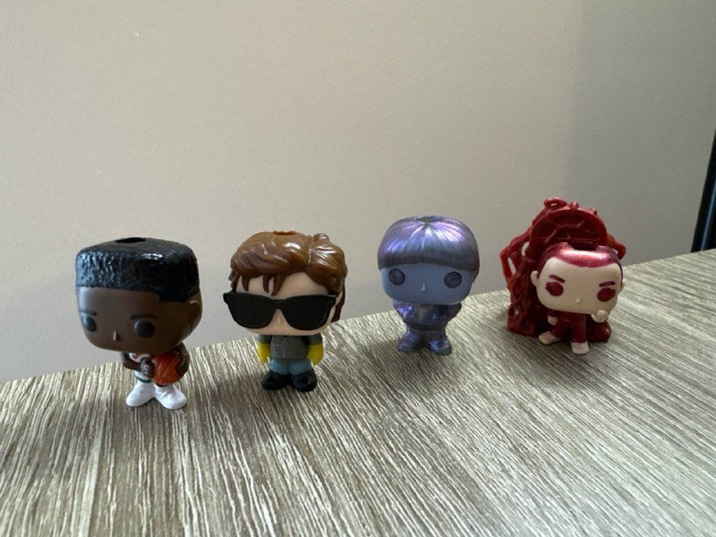 Фигурки kinder joy stranger things