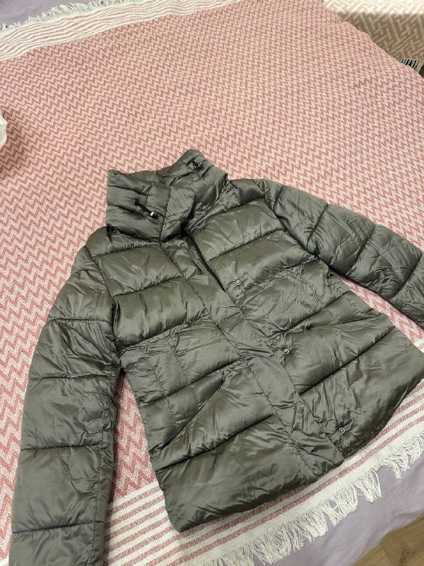 Женская куртка Mango размер S