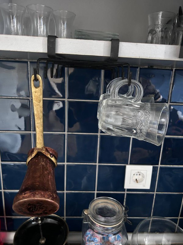 Крепление для кухонных чашек и ложки 2