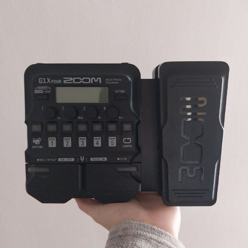 Гитарный процессор педаль эффектов Zoom G1X Four