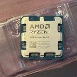 AMD Ryzen 7 9700X 1