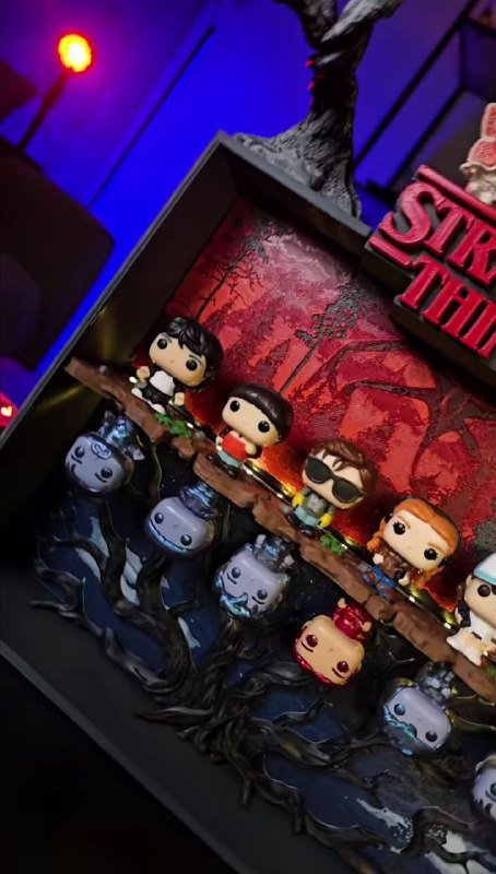Витрина для коллекционных фигурок Stranger Things 2