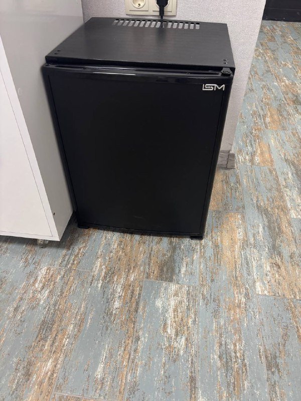 Диван, стол, стул, пуфик, этажерка, холодильник, стеллаж, зеркало, кушетка, обогреватель 5