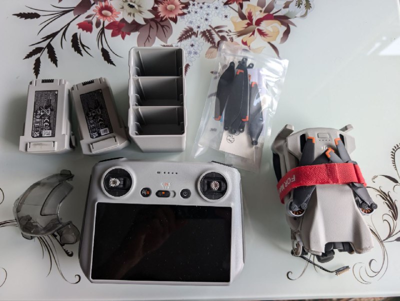 DJI Mini 3 дрон и аксессуары