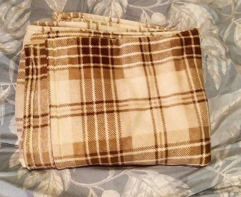 Одеяла и пледы 9