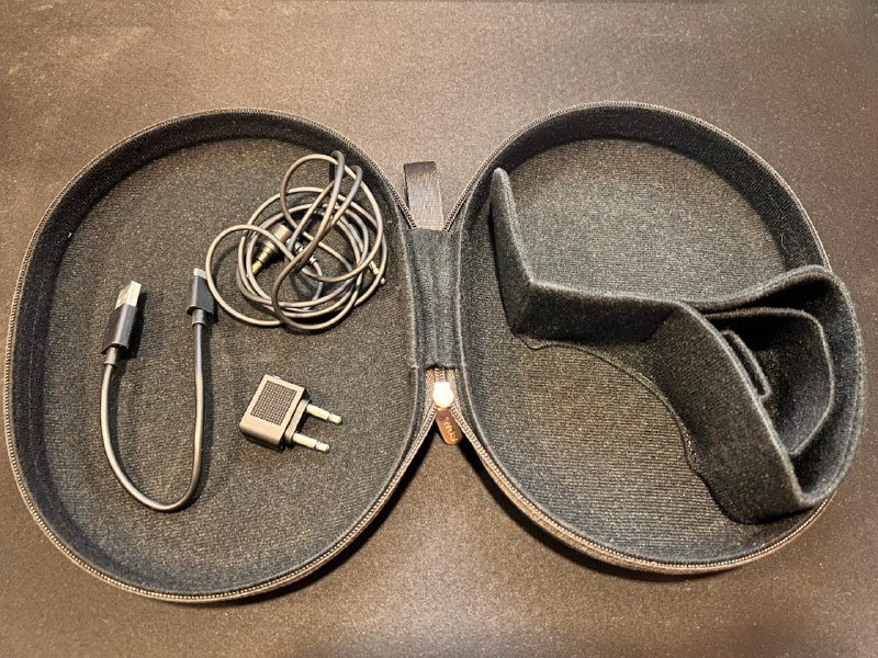 Наушники Sony WH-1000XM4 3