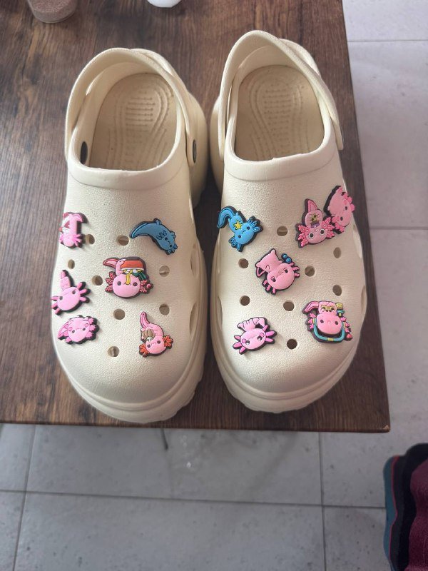 Кроксы с аксолотлями размер 37 2