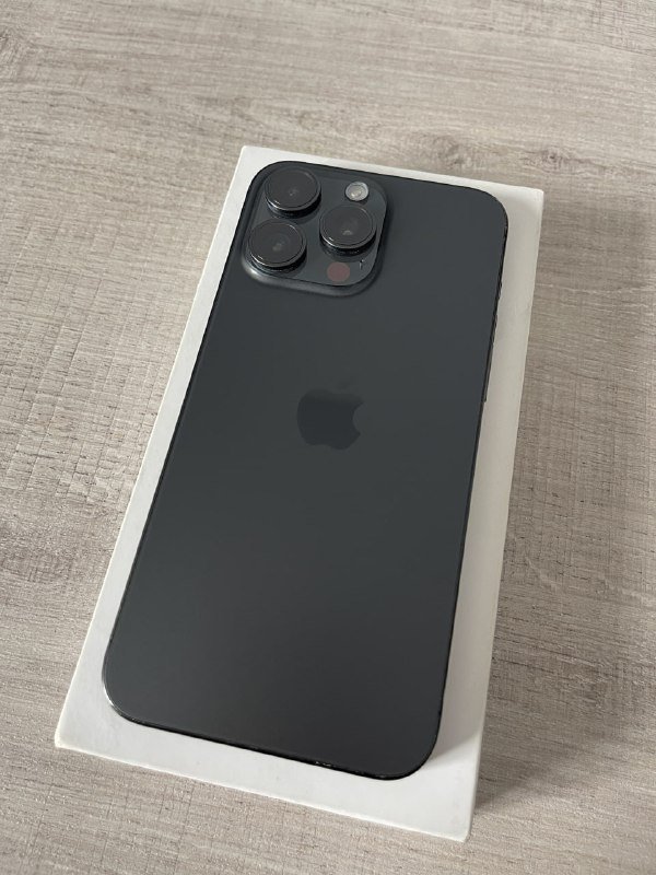 iPhone 15 PRO MAX 256gb 9