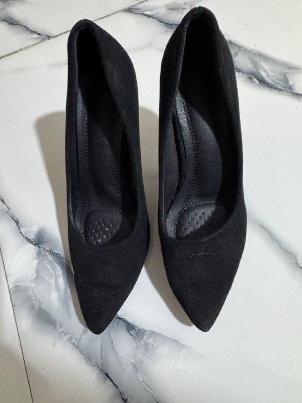 Черные женские туфли 38 размер