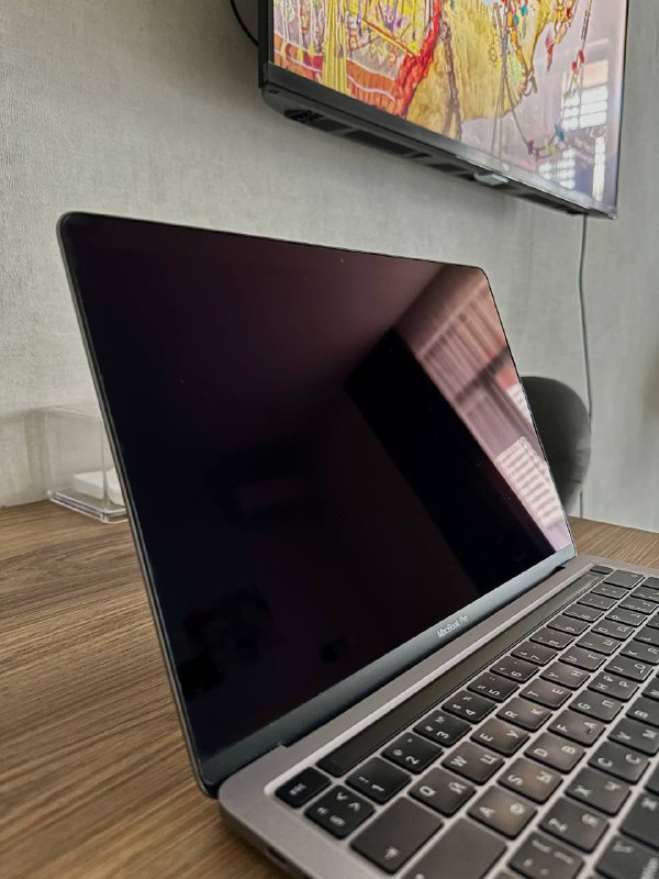 MacBook Pro 13" (M1, 2020) 8GB+256GB SSD 3