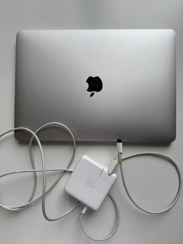 MacBook Pro 13-inch 2020 i5