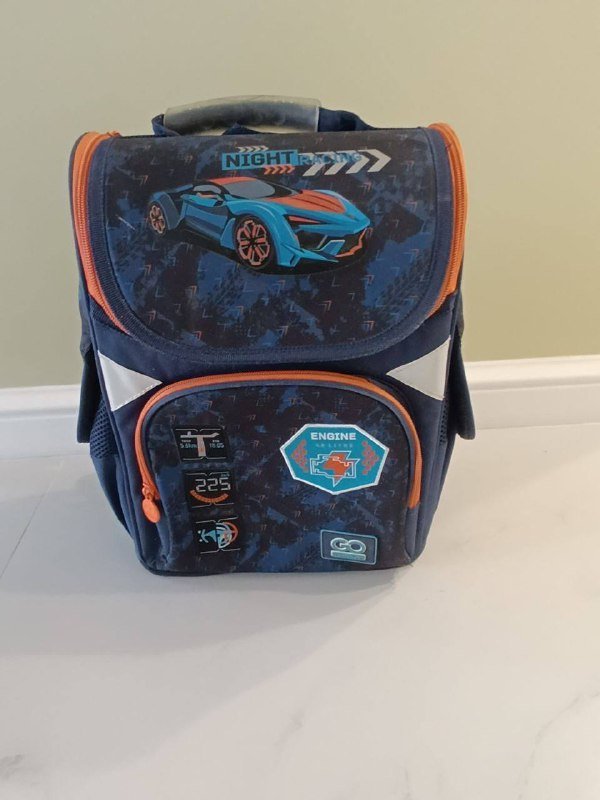 машинки, игрушки, рюкзак, укулеле, настольная игра 5