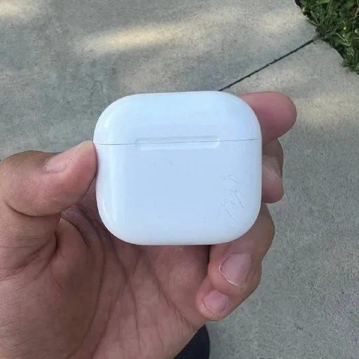 AirPods 4