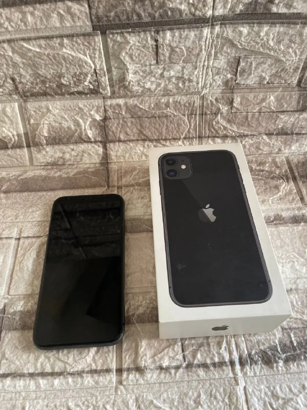 iPhone 11 128 ГБ 1