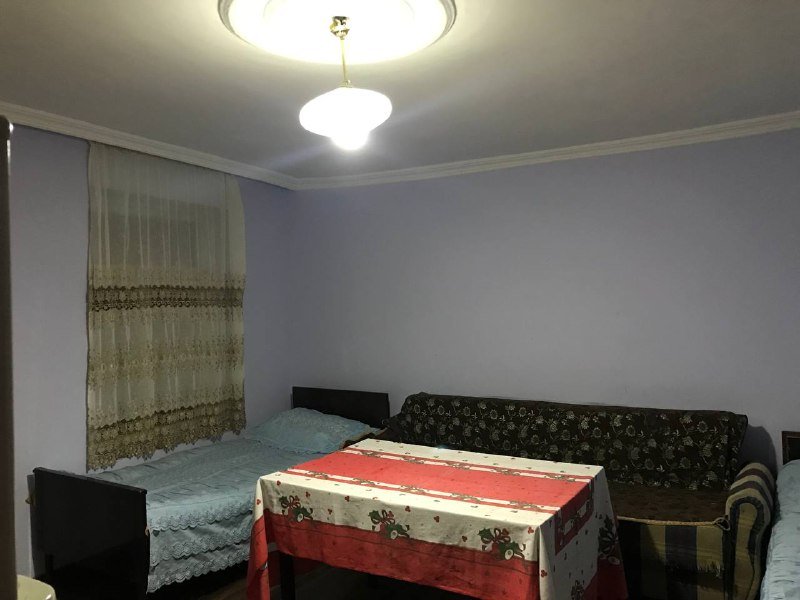 Комната в частном доме с мебелью и кухней 3