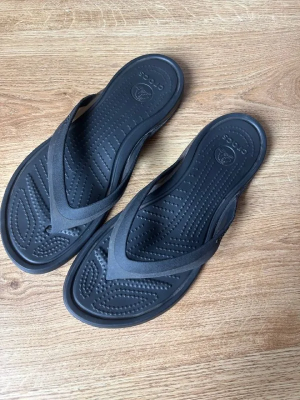 Шлёпки Crocs 1