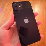 iPhone XR 64GB, iPhone 12 128GB 3
