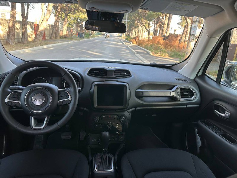 Jeep Renegade 2023 8