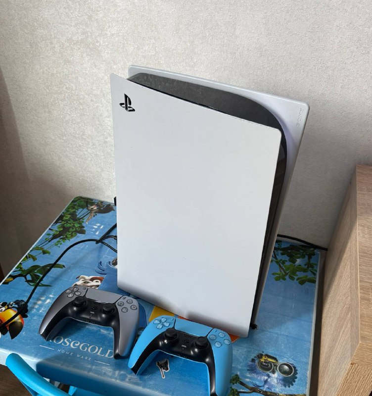 ps 5 с дисководом с 2 джойстиками