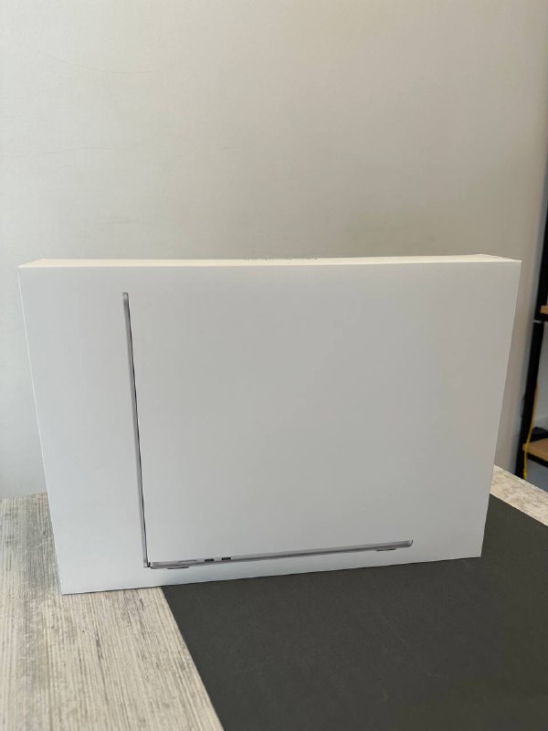 NEW Apple MacBook Air (15-inch, 2025)