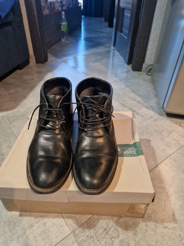 Ботинки Clarks Fawley, туфли Alba, тапочки Waikiki 1