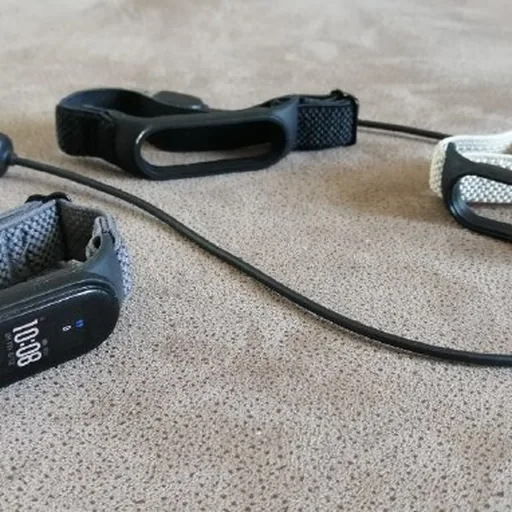 Xiaomi Smart Band 5, ремешки, зарядка