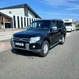 Mitsubishi Pajero 4 Wagon 1