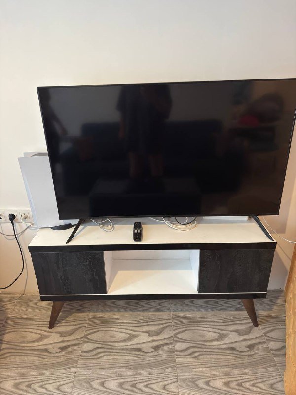 Стол под телевизор