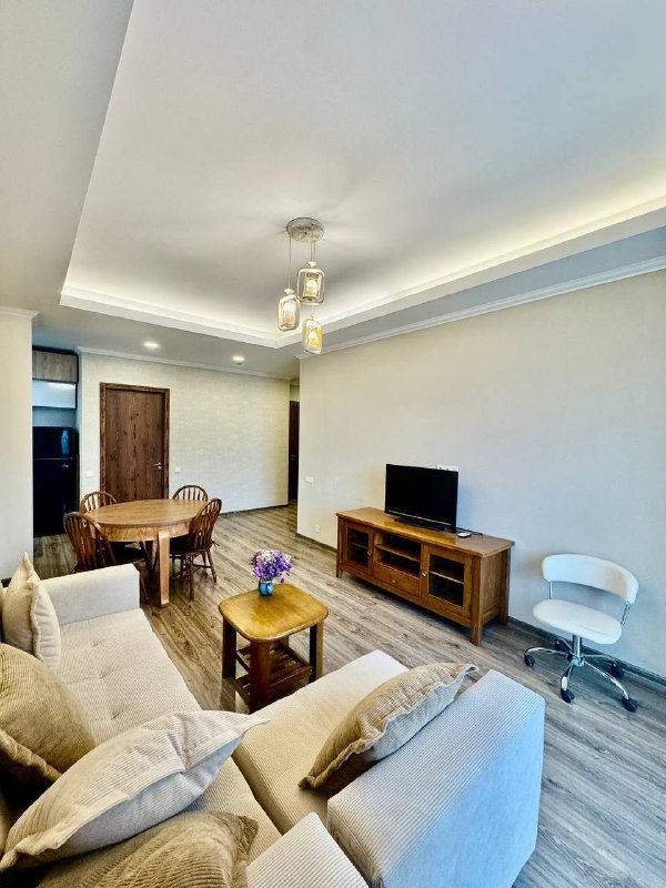 3-комнатная квартира в Сабуртало, аренда 2