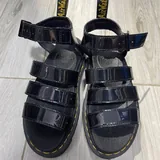 Белые туфли, зеленые туфли, босоножки Dr. Martens 7