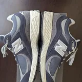Кроссовки New Balance 2002 3