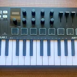 Midi-клавиатура Arturia Minilab 3 2