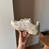 Кроссовки Asics 2