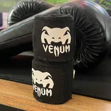 Боксерские перчатки Venum, бинты 2