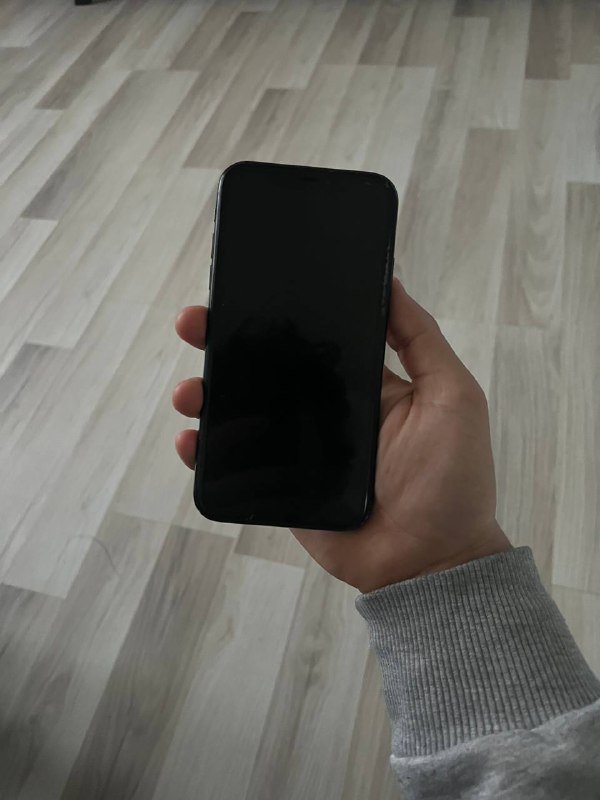 IPhone 11, IPhone XR 10