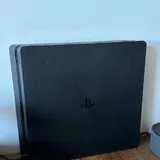 Sony PlayStation 4 Slim 1
