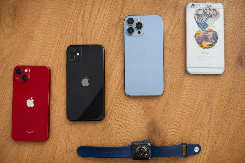 iPhone 13 Pro Max, iPhone 13, iPhone 11, Apple Watch Series 7, iPhone 6 Plus