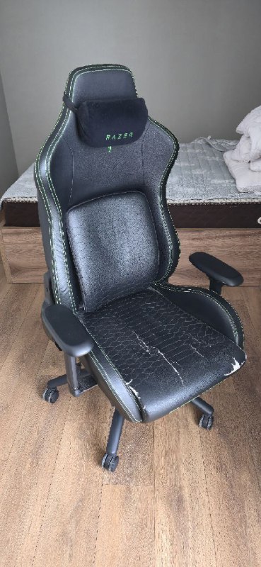 Кресло Razer Iskur XL игровое компьютерное кресло
