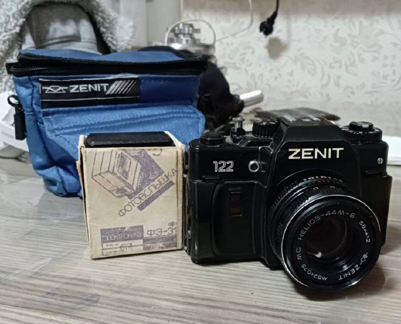 фотоаппарат zenit, ноутбук Acer, рюкзак