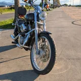 Harley Davidson 883 Sportster 4
